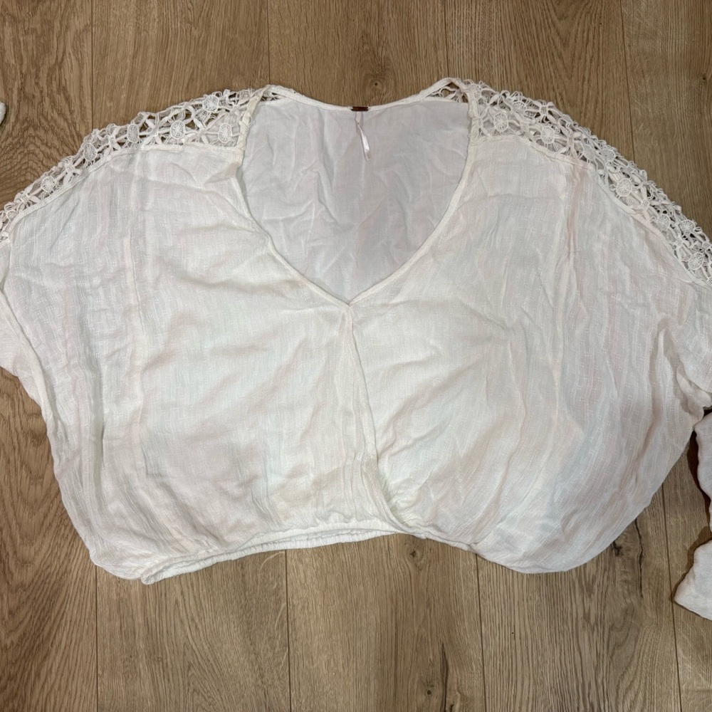 Free People Cream Lace Sleeve Blouse - Picture 2 of 3